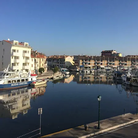 Old Harbour House Apartment Grado